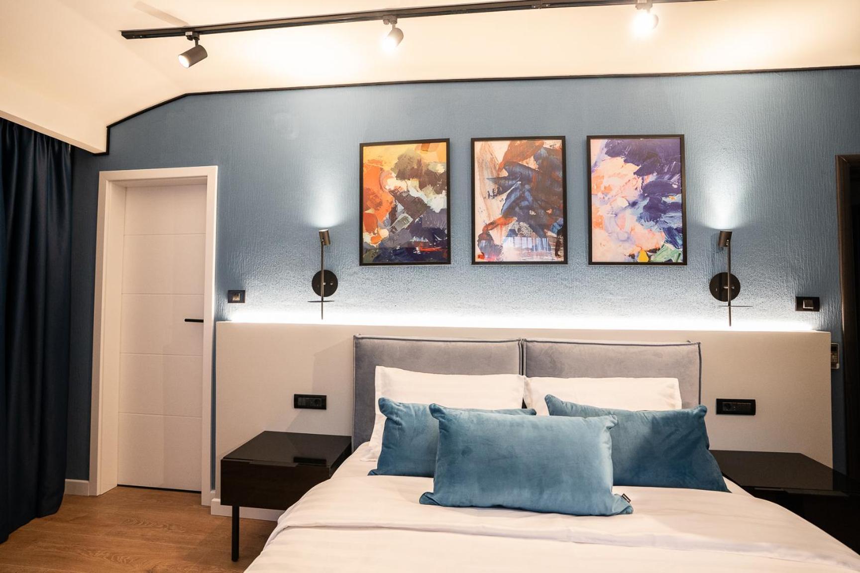 Emil Balaban Luxury Apart-Hotel Bukares Bagian luar foto