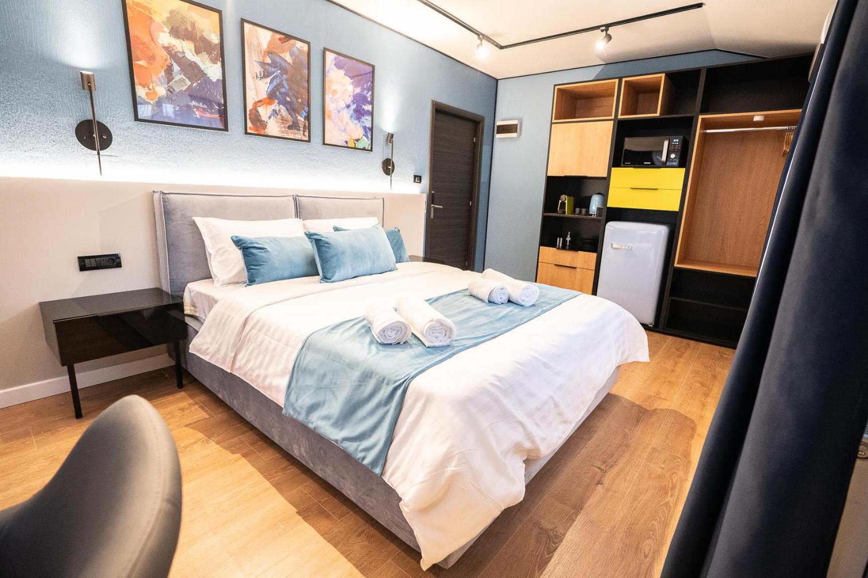 Emil Balaban Luxury Apart-Hotel Bukares Bagian luar foto