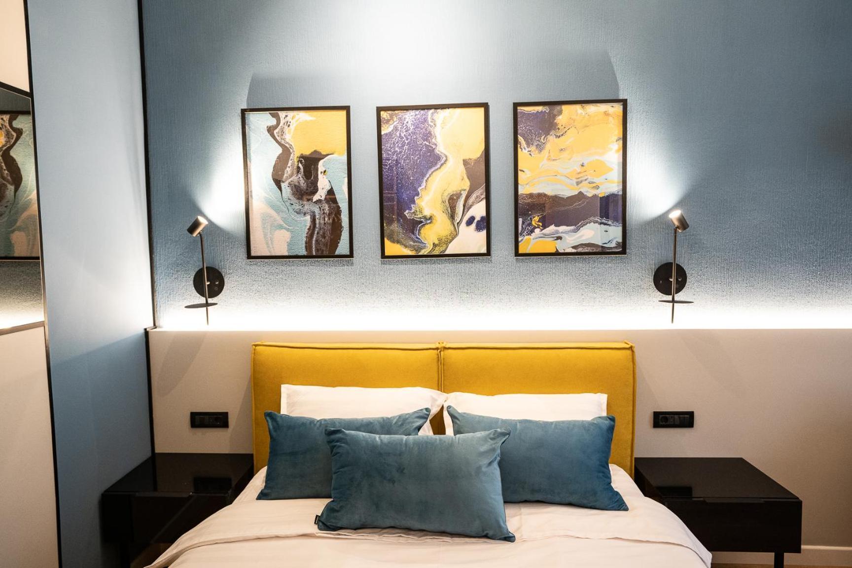 Emil Balaban Luxury Apart-Hotel Bukares Bagian luar foto