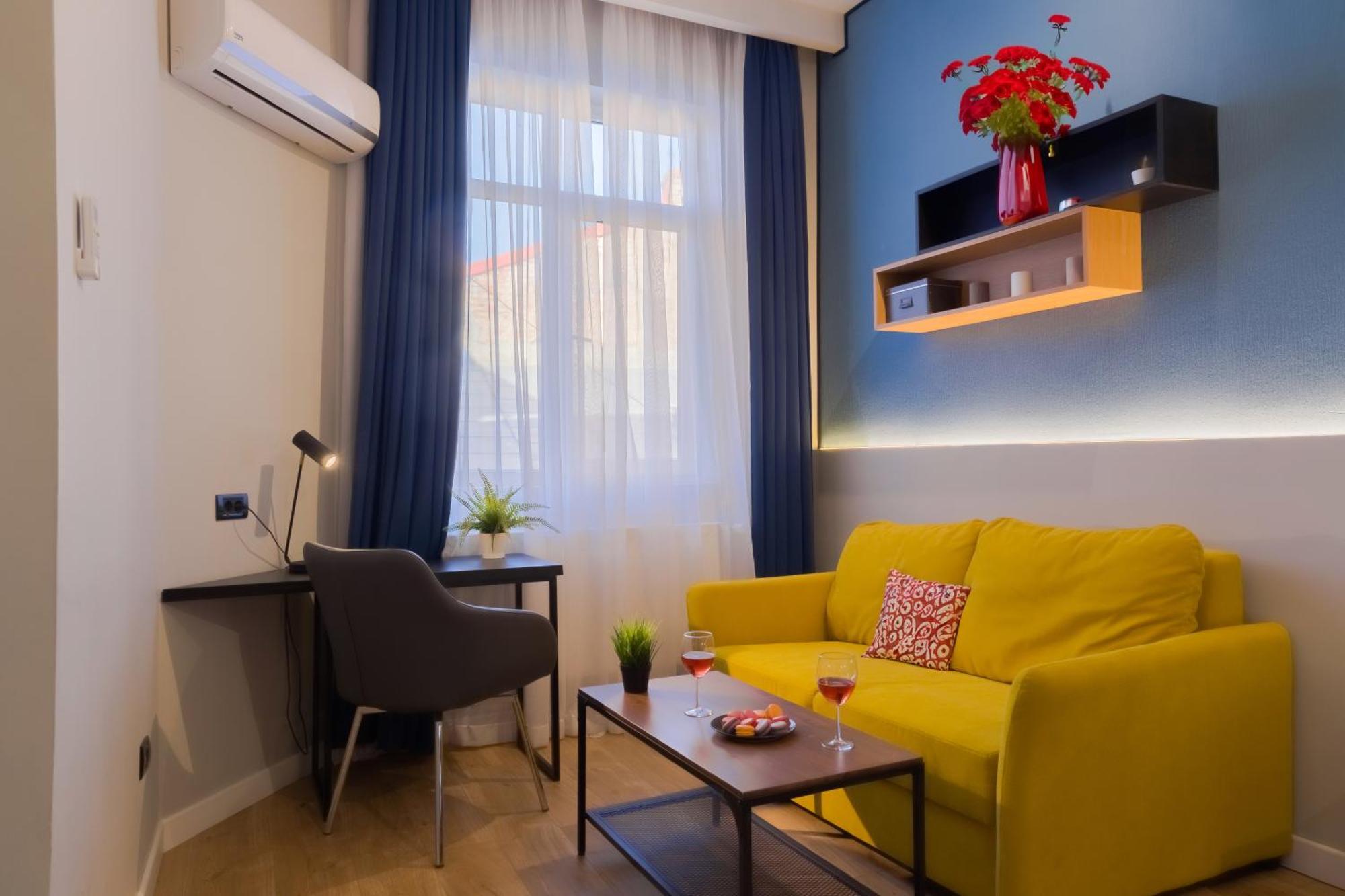Emil Balaban Luxury Apart-Hotel Bukares Bagian luar foto
